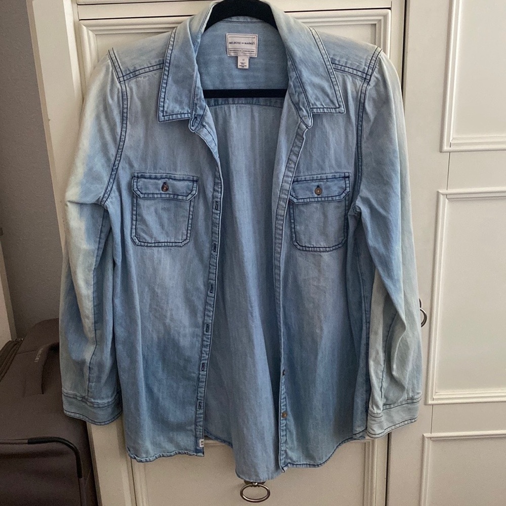 Melrose and Market Chambray Button Up - Med